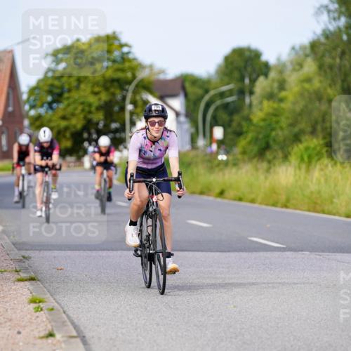 31.08.2025 - Elbe Triathlon Hamburg Michael Burmester http://msf.ph/oto/8677278 31.08.2025 10:28:11 Radfahren 799, 813, 817, 866 meine-sportfotos.de