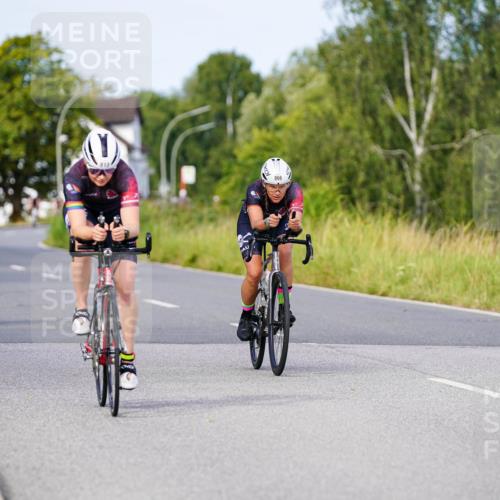31.08.2025 - Elbe Triathlon Hamburg Michael Burmester http://msf.ph/oto/8677287 31.08.2025 10:28:14 Radfahren 799, 813, 817, 866 meine-sportfotos.de