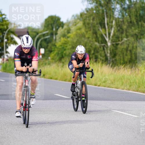31.08.2025 - Elbe Triathlon Hamburg Michael Burmester http://msf.ph/oto/8677290 31.08.2025 10:28:14 Radfahren 799, 813, 817, 866 meine-sportfotos.de