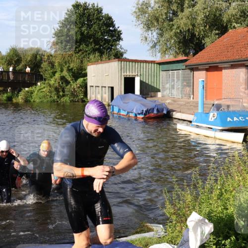 31.08.2025 - Elbe Triathlon Hamburg Luisa Fischer http://msf.ph/oto/8677294 31.08.2025 09:15:17 Schwimmen 419, 562, 567, 625, 660 meine-sportfotos.de