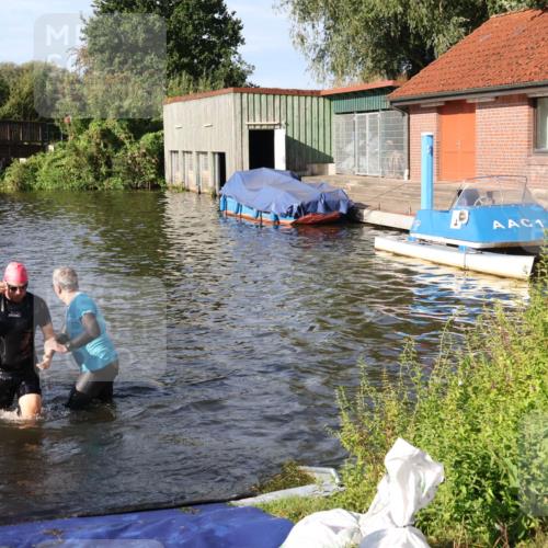 31.08.2025 - Elbe Triathlon Hamburg Luisa Fischer http://msf.ph/oto/8677384 31.08.2025 09:16:33 Schwimmen 590, 599, 606 meine-sportfotos.de