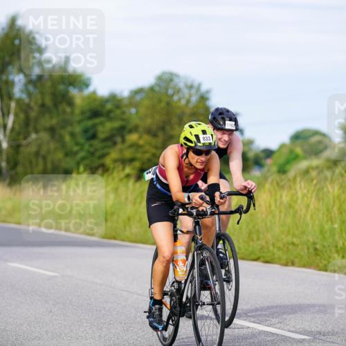 31.08.2025 - Elbe Triathlon Hamburg Michael Burmester http://msf.ph/oto/8677433 31.08.2025 10:28:55 Radfahren 833, 881, 884, 1160 meine-sportfotos.de