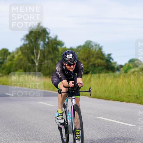 31.08.2025 - Elbe Triathlon Hamburg Michael Burmester http://msf.ph/oto/8677440 31.08.2025 10:28:56 Radfahren 833, 881, 884, 1160 meine-sportfotos.de