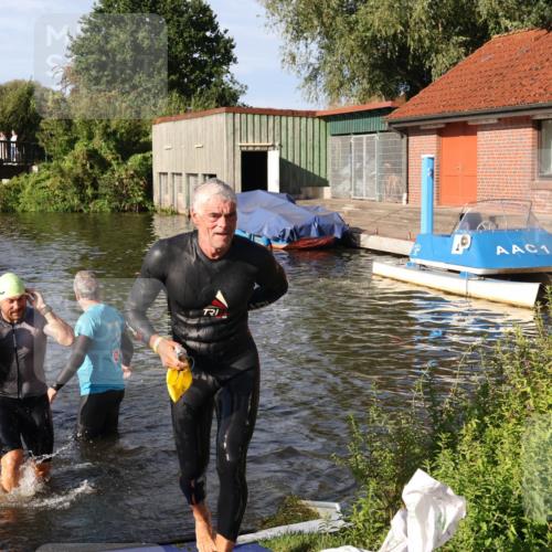 31.08.2025 - Elbe Triathlon Hamburg Luisa Fischer http://msf.ph/oto/8677459 31.08.2025 09:16:59 Schwimmen 569, 773 meine-sportfotos.de