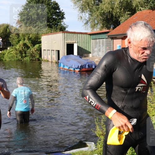 31.08.2025 - Elbe Triathlon Hamburg Luisa Fischer http://msf.ph/oto/8677469 31.08.2025 09:17:01 Schwimmen 569, 773 meine-sportfotos.de