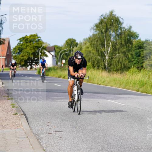 31.08.2025 - Elbe Triathlon Hamburg Michael Burmester http://msf.ph/oto/8677489 31.08.2025 10:29:25 Radfahren 667, 711, 837, 1183 meine-sportfotos.de