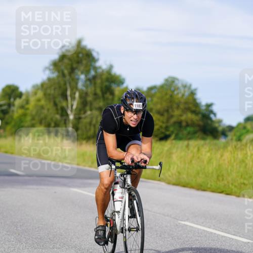 31.08.2025 - Elbe Triathlon Hamburg Michael Burmester http://msf.ph/oto/8677494 31.08.2025 10:29:26 Radfahren 667, 711, 1183 meine-sportfotos.de