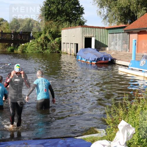 31.08.2025 - Elbe Triathlon Hamburg Luisa Fischer http://msf.ph/oto/8677516 31.08.2025 09:18:00 Schwimmen 617, 654, 657, 666 meine-sportfotos.de