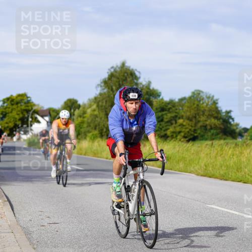 31.08.2025 - Elbe Triathlon Hamburg Michael Burmester http://msf.ph/oto/8677573 31.08.2025 10:29:58 Radfahren 606, 870, 887, 888, 1011, 1155, 1180, 1202 meine-sportfotos.de