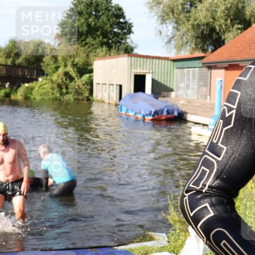 31.08.2025 - Elbe Triathlon Hamburg Luisa Fischer http://msf.ph/oto/8677579 31.08.2025 09:18:11 Schwimmen 413, 577, 617, 654, 723, 770 meine-sportfotos.de
