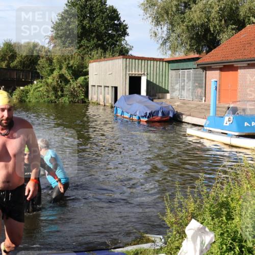 31.08.2025 - Elbe Triathlon Hamburg Luisa Fischer http://msf.ph/oto/8677589 31.08.2025 09:18:13 Schwimmen 413, 577, 617, 654, 723, 770 meine-sportfotos.de
