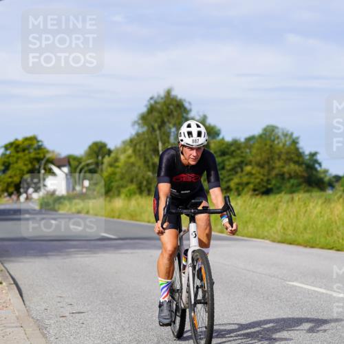 31.08.2025 - Elbe Triathlon Hamburg Michael Burmester http://msf.ph/oto/8677604 31.08.2025 10:30:02 Radfahren 606, 887, 1011, 1180, 1202 meine-sportfotos.de