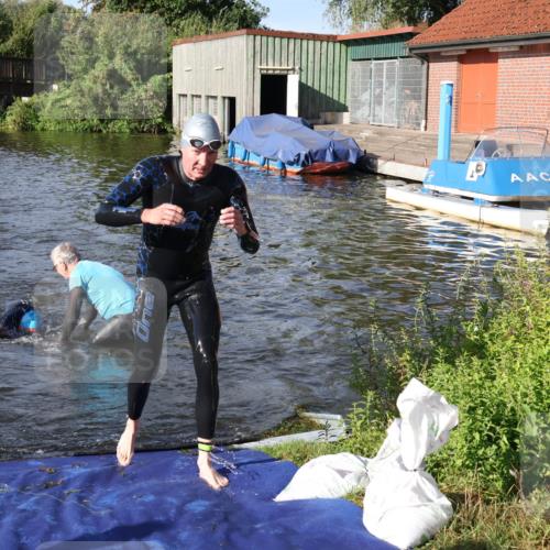 31.08.2025 - Elbe Triathlon Hamburg Luisa Fischer http://msf.ph/oto/8677609 31.08.2025 09:18:20 Schwimmen 413, 723, 756, 770 meine-sportfotos.de