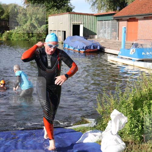 31.08.2025 - Elbe Triathlon Hamburg Luisa Fischer http://msf.ph/oto/8677620 31.08.2025 09:18:25 Schwimmen 684, 756 meine-sportfotos.de