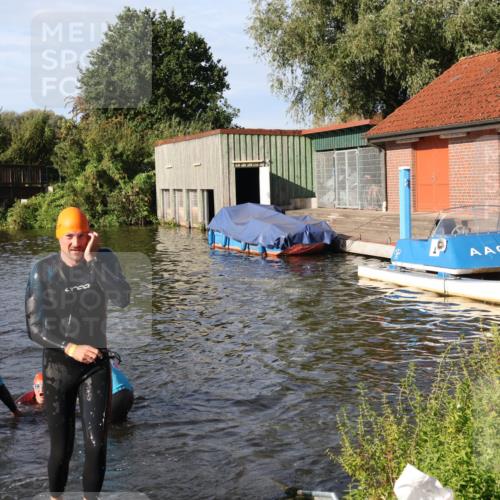 31.08.2025 - Elbe Triathlon Hamburg Luisa Fischer http://msf.ph/oto/8677634 31.08.2025 09:18:30 Schwimmen 684, 719, 720 meine-sportfotos.de