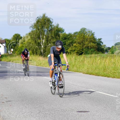 31.08.2025 - Elbe Triathlon Hamburg Michael Burmester http://msf.ph/oto/8677640 31.08.2025 10:30:20 Radfahren 587, 745, 821, 845, 949, 1445 meine-sportfotos.de