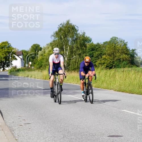 31.08.2025 - Elbe Triathlon Hamburg Michael Burmester http://msf.ph/oto/8677655 31.08.2025 10:30:22 Radfahren 821, 845, 949, 1140, 1209, 1227, 1445 meine-sportfotos.de