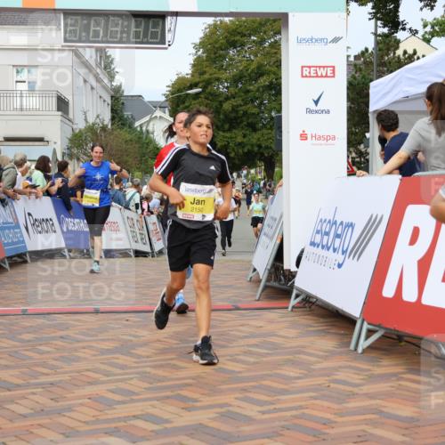 31.08.2025 - 21. Blankeneser Heldenlauf Strokosch-Dieckow http://msf.ph/oto/8677669 31.08.2025 10:27:11 Ziel 1101, 2150, 2205, 2521, 2517, 2413 meine-sportfotos.de