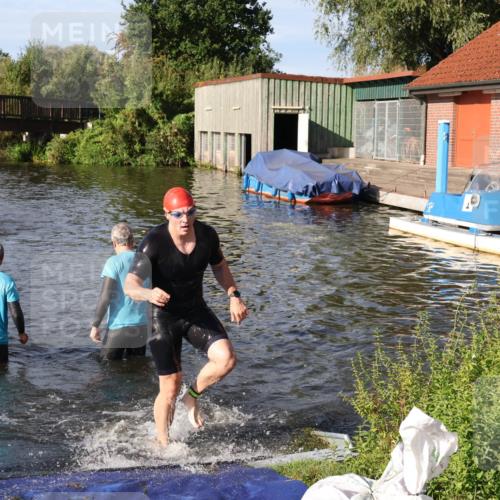 31.08.2025 - Elbe Triathlon Hamburg Luisa Fischer http://msf.ph/oto/8677685 31.08.2025 09:18:50 Schwimmen 613 meine-sportfotos.de