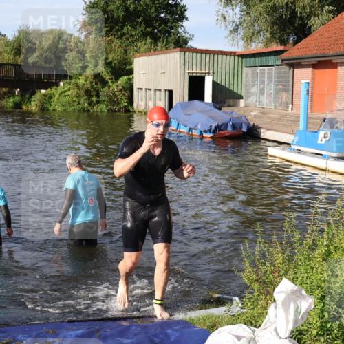31.08.2025 - Elbe Triathlon Hamburg Luisa Fischer http://msf.ph/oto/8677687 31.08.2025 09:18:50 Schwimmen 613 meine-sportfotos.de