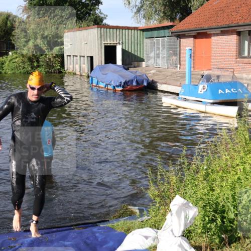 31.08.2025 - Elbe Triathlon Hamburg Luisa Fischer http://msf.ph/oto/8677703 31.08.2025 09:19:07 Schwimmen 680 meine-sportfotos.de