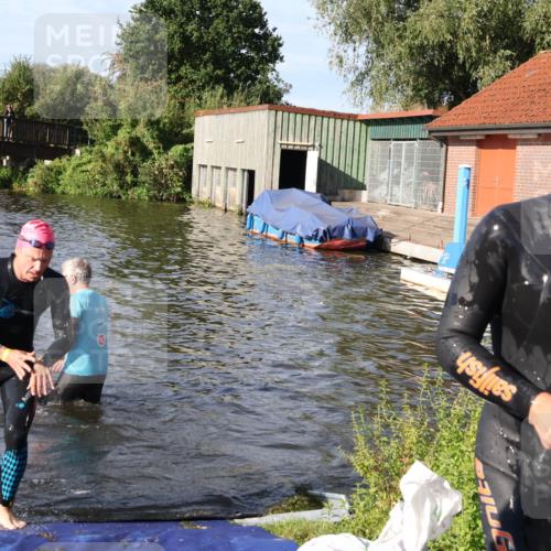 31.08.2025 - Elbe Triathlon Hamburg Luisa Fischer http://msf.ph/oto/8677786 31.08.2025 09:20:01 Schwimmen 669, 707, 737, 740 meine-sportfotos.de