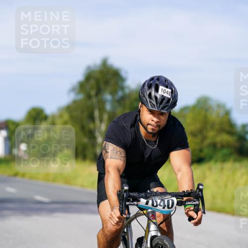 31.08.2025 - Elbe Triathlon Hamburg Michael Burmester http://msf.ph/oto/8677839 31.08.2025 10:31:38 Radfahren 1040, 1143 meine-sportfotos.de
