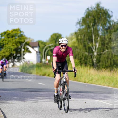 31.08.2025 - Elbe Triathlon Hamburg Michael Burmester http://msf.ph/oto/8677844 31.08.2025 10:31:44 Radfahren 868, 906, 1014, 1143 meine-sportfotos.de
