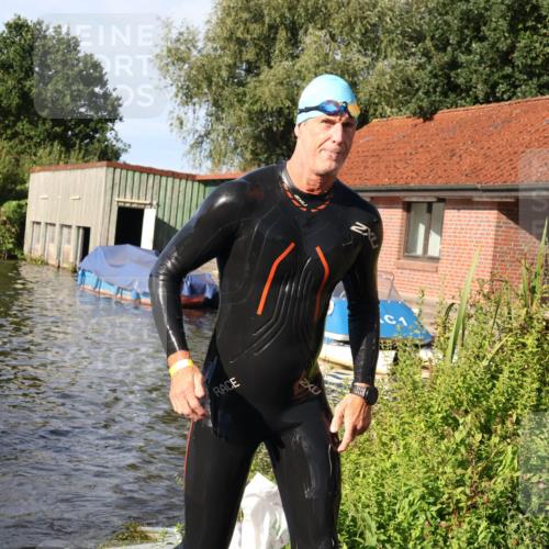 31.08.2025 - Elbe Triathlon Hamburg Luisa Fischer http://msf.ph/oto/8677857 31.08.2025 09:20:35 Schwimmen 730, 731 meine-sportfotos.de