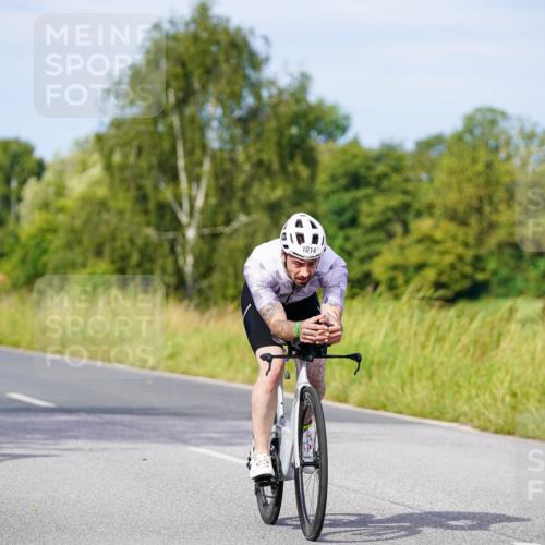 31.08.2025 - Elbe Triathlon Hamburg Michael Burmester http://msf.ph/oto/8677861 31.08.2025 10:31:48 Radfahren 868, 906, 1014, 1224 meine-sportfotos.de