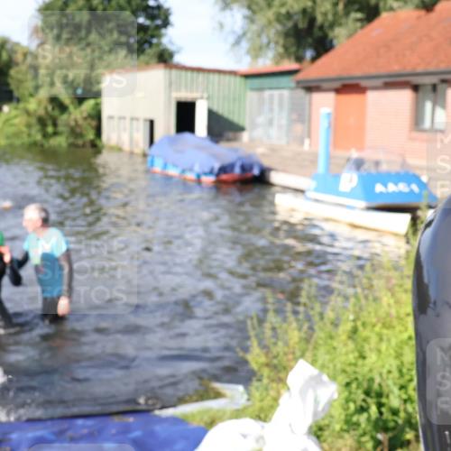 31.08.2025 - Elbe Triathlon Hamburg Luisa Fischer http://msf.ph/oto/8677908 31.08.2025 09:21:00 Schwimmen 607, 635, 664, 708, 712 meine-sportfotos.de