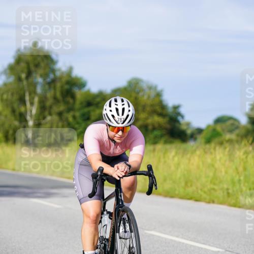 31.08.2025 - Elbe Triathlon Hamburg Michael Burmester http://msf.ph/oto/8677926 31.08.2025 10:32:06 Radfahren 679, 787, 938, 1144, 1216 meine-sportfotos.de