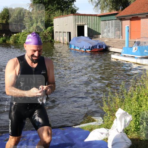 31.08.2025 - Elbe Triathlon Hamburg Luisa Fischer http://msf.ph/oto/8677927 31.08.2025 09:21:10 Schwimmen 635, 682, 693, 717, 726, 759 meine-sportfotos.de