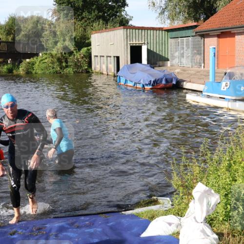 31.08.2025 - Elbe Triathlon Hamburg Luisa Fischer http://msf.ph/oto/8677935 31.08.2025 09:21:12 Schwimmen 635, 682, 693, 717, 726, 759 meine-sportfotos.de