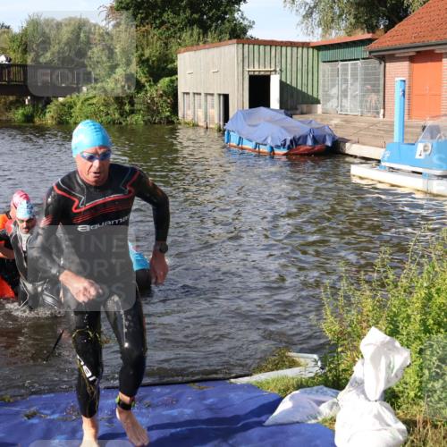31.08.2025 - Elbe Triathlon Hamburg Luisa Fischer http://msf.ph/oto/8677941 31.08.2025 09:21:13 Schwimmen 635, 682, 693, 717, 726, 759 meine-sportfotos.de