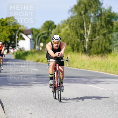 31.08.2025 - Elbe Triathlon Hamburg Michael Burmester http://msf.ph/oto/8677955 31.08.2025 10:32:15 Radfahren 938, 1032, 1127, 1213 meine-sportfotos.de
