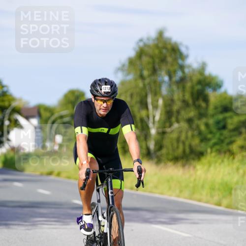 31.08.2025 - Elbe Triathlon Hamburg Michael Burmester http://msf.ph/oto/8677983 31.08.2025 10:32:21 Radfahren 732, 919, 1213 meine-sportfotos.de