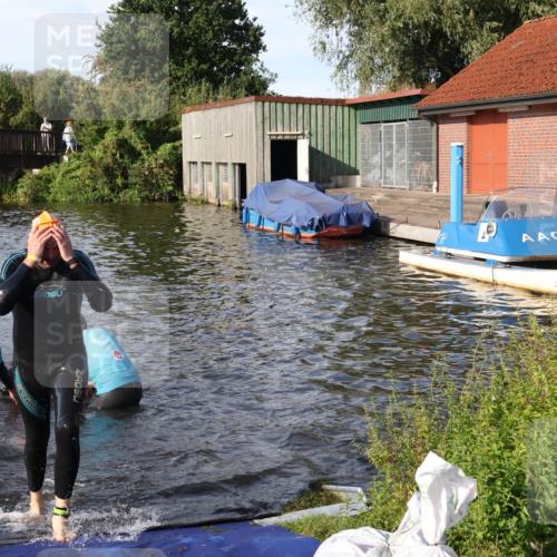 31.08.2025 - Elbe Triathlon Hamburg Luisa Fischer http://msf.ph/oto/8677985 31.08.2025 09:21:38 Schwimmen 494, 769 meine-sportfotos.de