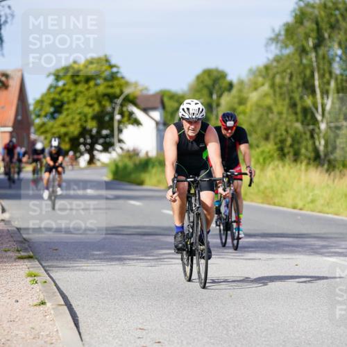 31.08.2025 - Elbe Triathlon Hamburg Michael Burmester http://msf.ph/oto/8677995 31.08.2025 10:32:27 Radfahren 732, 811, 919, 1208 meine-sportfotos.de