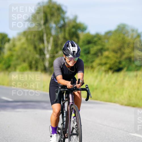 31.08.2025 - Elbe Triathlon Hamburg Michael Burmester http://msf.ph/oto/8678012 31.08.2025 10:32:31 Radfahren 732, 811, 932, 1168, 1185, 1208, 1226, 1240 meine-sportfotos.de