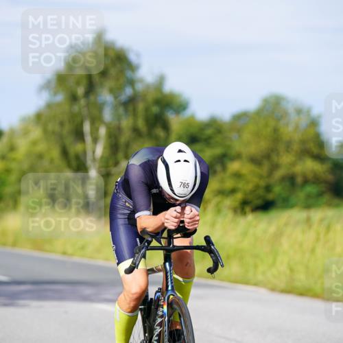 31.08.2025 - Elbe Triathlon Hamburg Michael Burmester http://msf.ph/oto/8678024 31.08.2025 10:32:33 Radfahren 811, 896, 932, 1168, 1185, 1226, 1240 meine-sportfotos.de