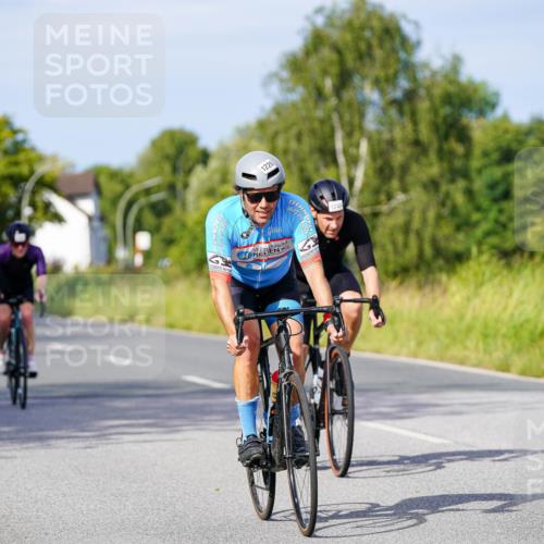 31.08.2025 - Elbe Triathlon Hamburg Michael Burmester http://msf.ph/oto/8678049 31.08.2025 10:32:38 Radfahren 786, 896, 932, 1168, 1174, 1185, 1226, 1240 meine-sportfotos.de