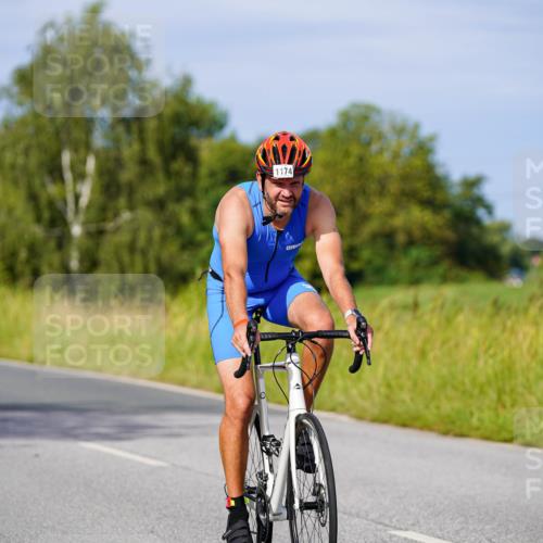 31.08.2025 - Elbe Triathlon Hamburg Michael Burmester http://msf.ph/oto/8678070 31.08.2025 10:32:41 Radfahren 786, 896, 1174, 1226, 1240 meine-sportfotos.de