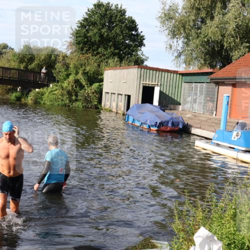 31.08.2025 - Elbe Triathlon Hamburg Luisa Fischer http://msf.ph/oto/8678077 31.08.2025 09:22:35 Schwimmen 710, 727, 766 meine-sportfotos.de