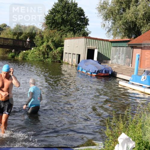 31.08.2025 - Elbe Triathlon Hamburg Luisa Fischer http://msf.ph/oto/8678081 31.08.2025 09:22:36 Schwimmen 710, 727, 766 meine-sportfotos.de