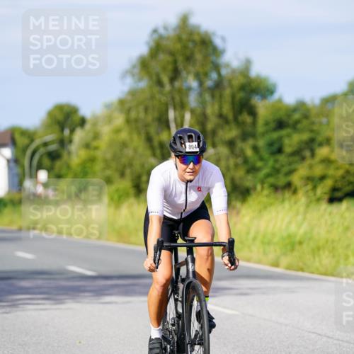 31.08.2025 - Elbe Triathlon Hamburg Michael Burmester http://msf.ph/oto/8678109 31.08.2025 10:32:52 Radfahren 804, 1195 meine-sportfotos.de