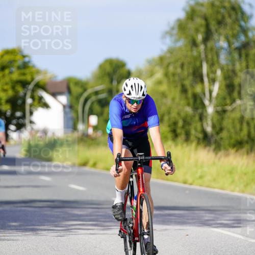 31.08.2025 - Elbe Triathlon Hamburg Michael Burmester http://msf.ph/oto/8678129 31.08.2025 10:33:07 Radfahren 1112, 1116, 1139, 1184, 1234, 1243 meine-sportfotos.de