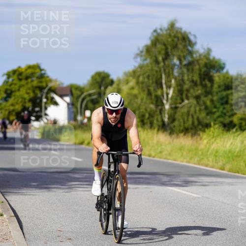 31.08.2025 - Elbe Triathlon Hamburg Michael Burmester http://msf.ph/oto/8678167 31.08.2025 10:33:16 Radfahren 1139, 1157, 1169, 1170, 1191 meine-sportfotos.de