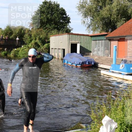 31.08.2025 - Elbe Triathlon Hamburg Luisa Fischer http://msf.ph/oto/8678184 31.08.2025 09:23:08 Schwimmen 739, 744, 768 meine-sportfotos.de