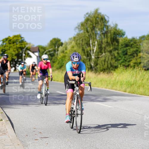 31.08.2025 - Elbe Triathlon Hamburg Michael Burmester http://msf.ph/oto/8678219 31.08.2025 10:33:27 Radfahren 826, 838, 850, 859, 908, 944, 1119, 1177, 1235, 1241 meine-sportfotos.de